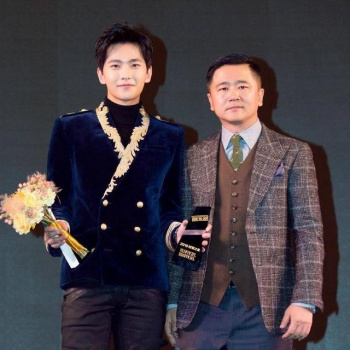  一波帅照袭来，杨洋2016时装之夜最具人气演员