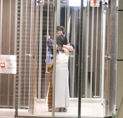 厕所门林芊妤晒性感比基尼照 林芊妤厕所肉搏录音曝光